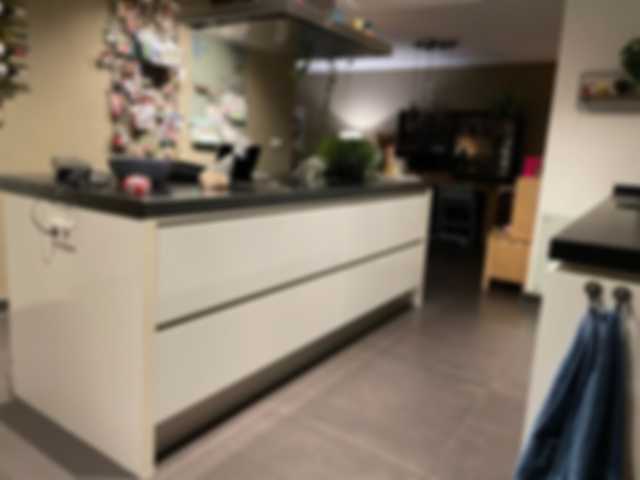 keuken-spuiten-kookeiland-voor.jpg